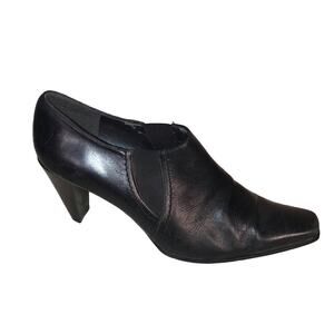 Vintage 90s Stuart Weitzman Black Leather Square Toe Ankle Booties 9.5